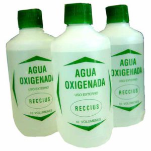 Como tirar manchas de água oxigenada