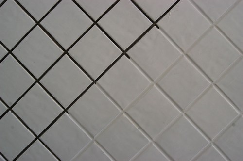 Limpeza de azulejos antigos