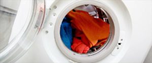 Como remover manchas de lixívia