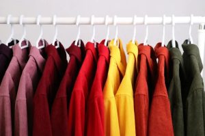 Como Tirar Mofo de Roupa Colorida: Um Guia Completo de Dicas e Truques
